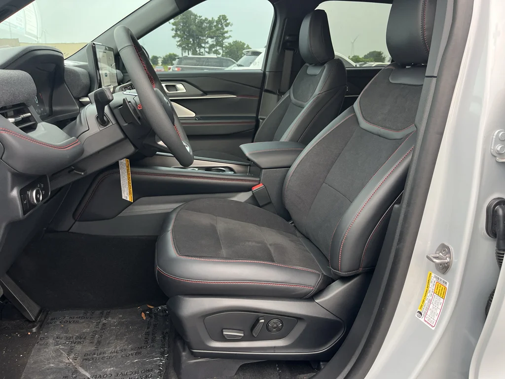 New 2026 Space White Metallic Ford ST image 13