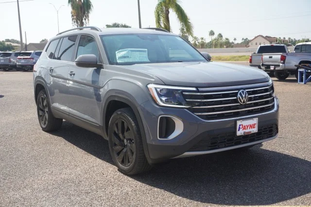 New 2026 Pure Gray Volkswagen 2.0T SE w/Technology image 3