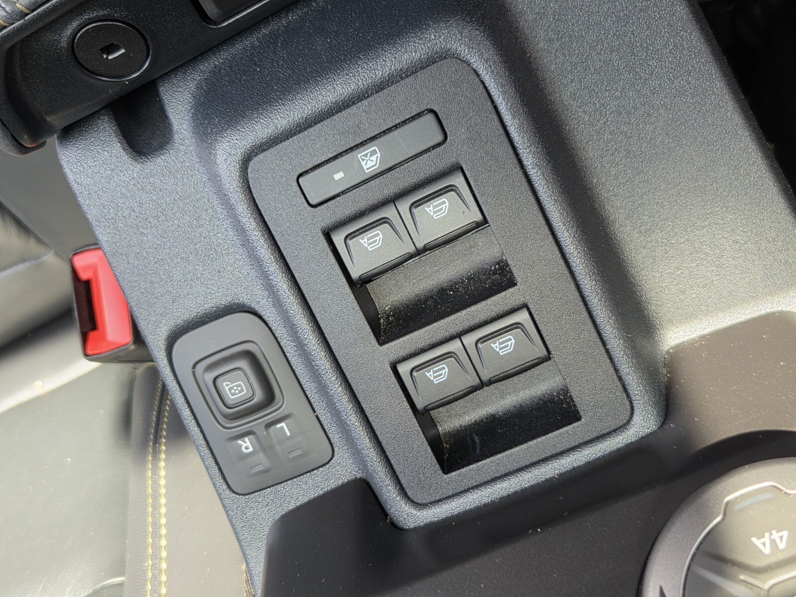 Used 2025 Velocity Blue Metallic Ford Badlands image 30
