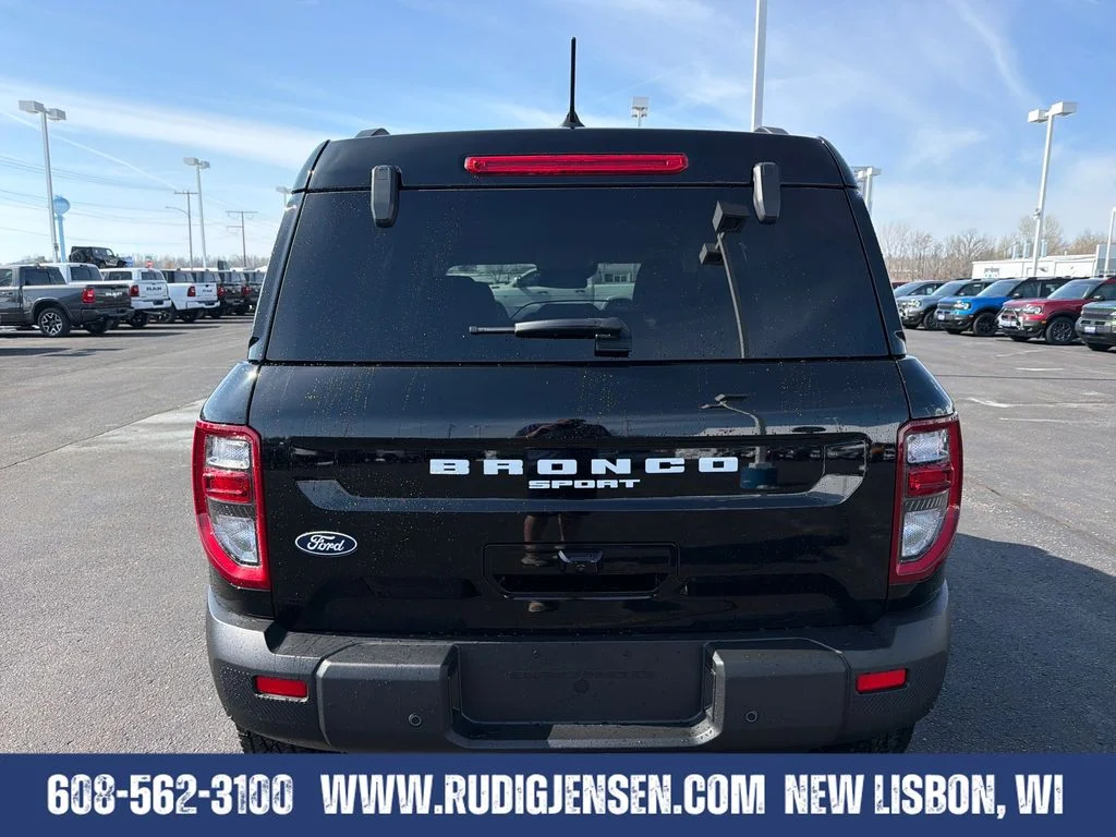 New 2026 Black Ford Badlands image 5