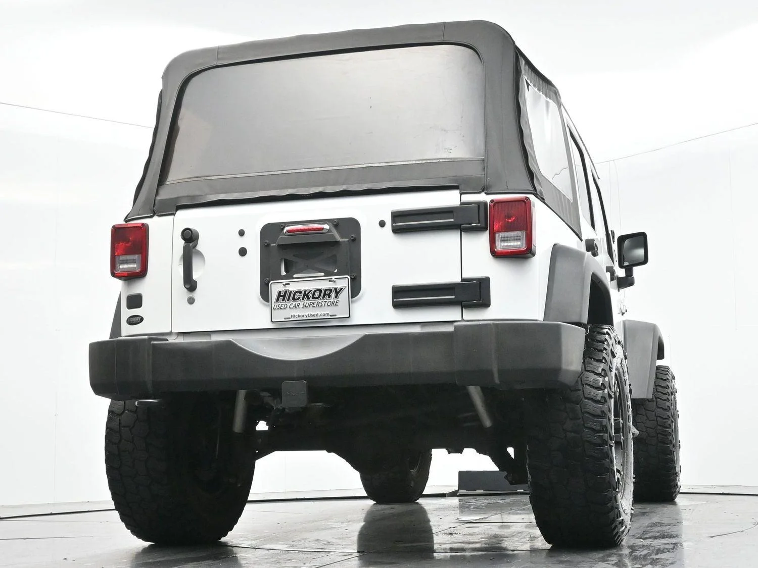 Used 2017 Bright White Clearcoat Jeep Sport image 45