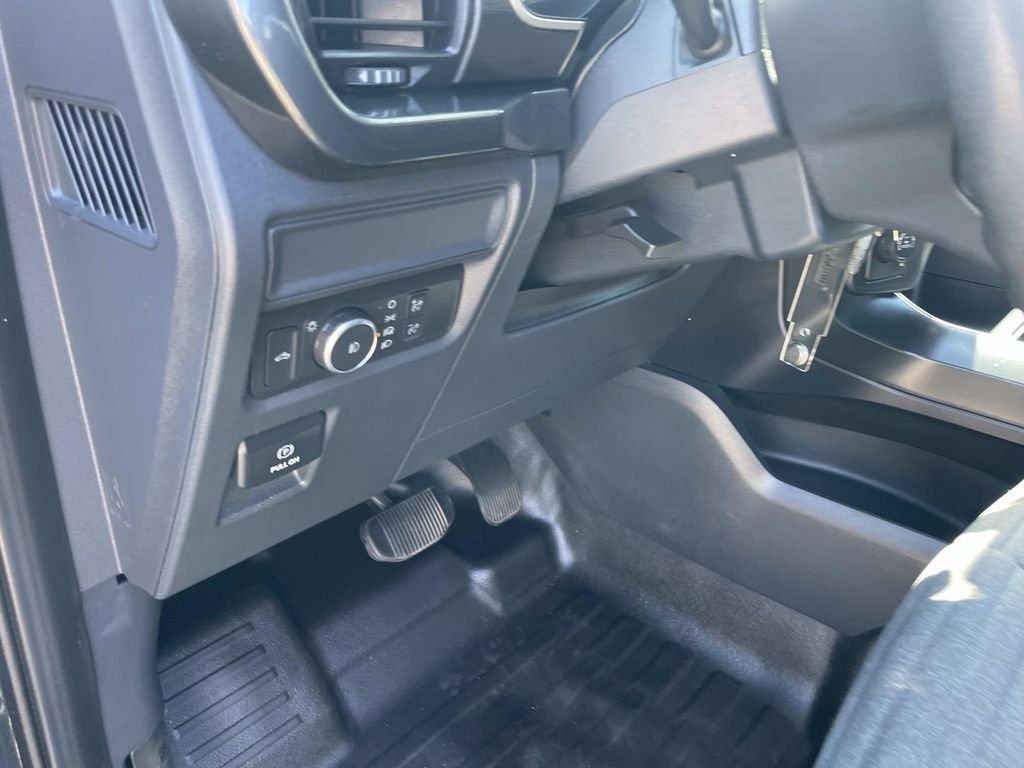 Used 2021 Black Ford XL image 21