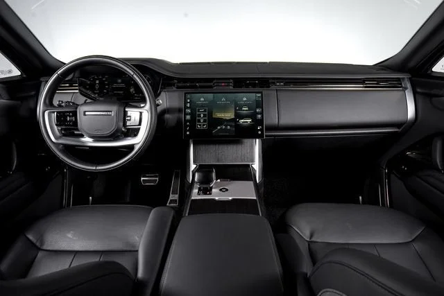 Used 2025 Santorini Black Metallic Land Rover SV image 33