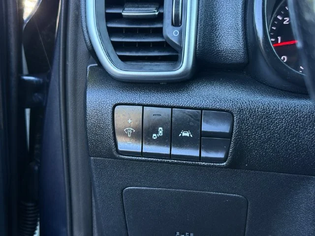 Used 2020 Blue Kia S image 16