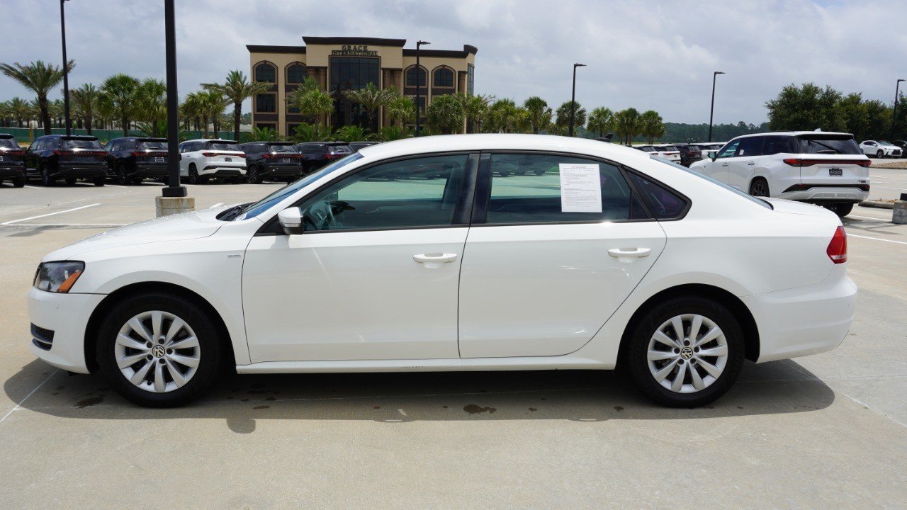 Used 2014 White Volkswagen S image 5
