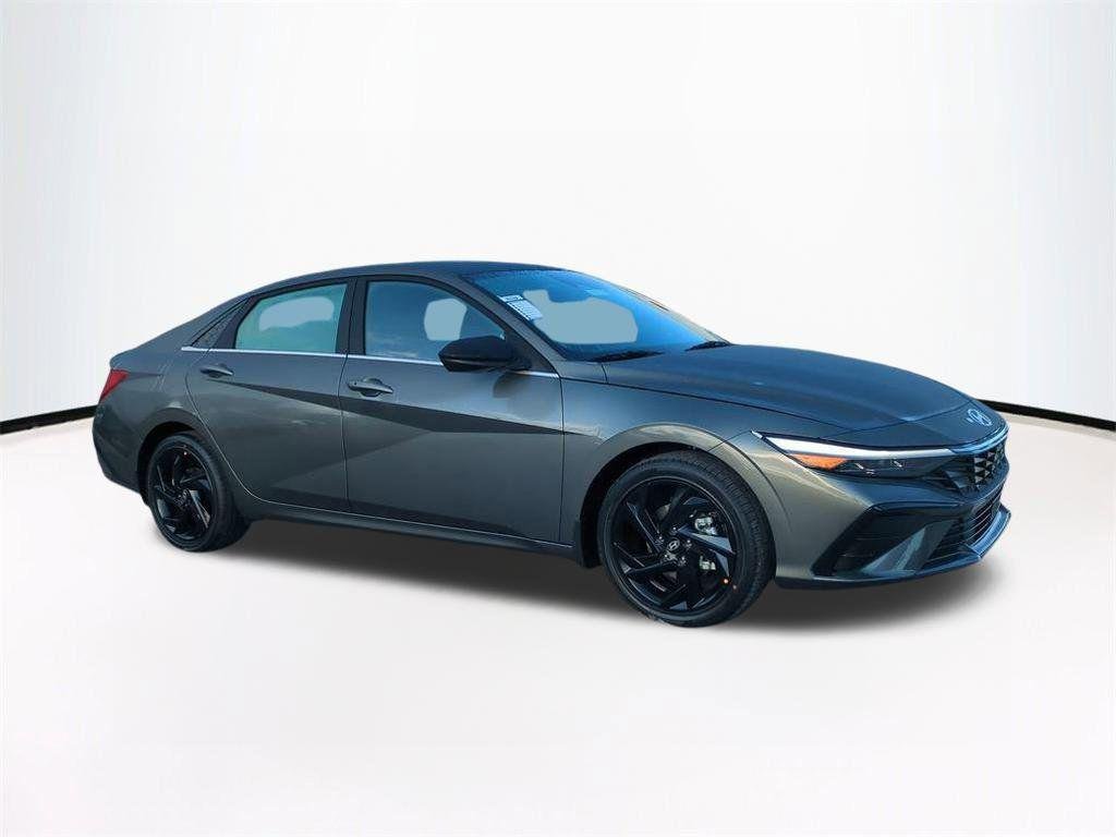 New 2026 Gray Hyundai SEL Sport Premium image 2
