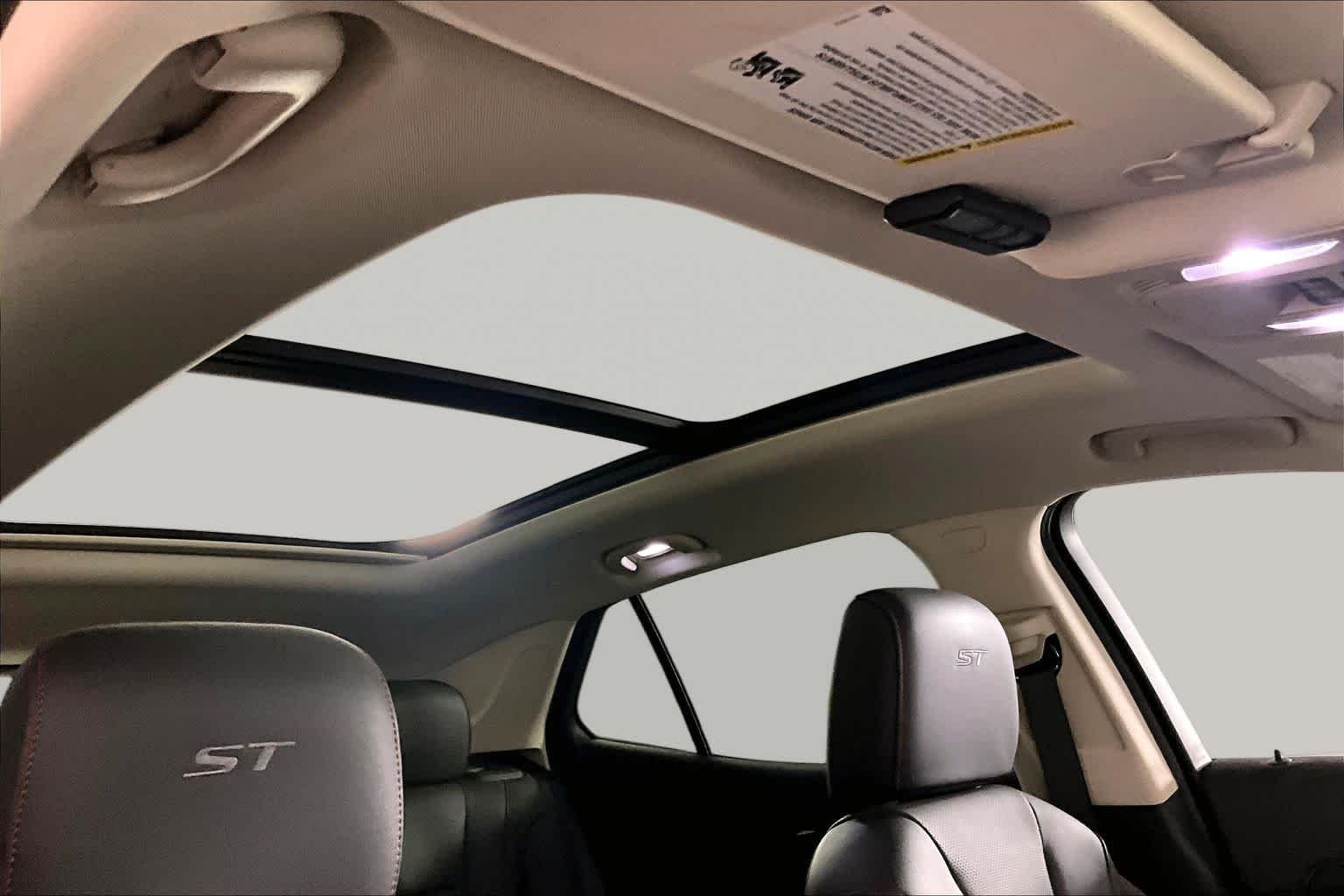 Used 2023 Moonstone Gray Metallic Buick Essence image 14