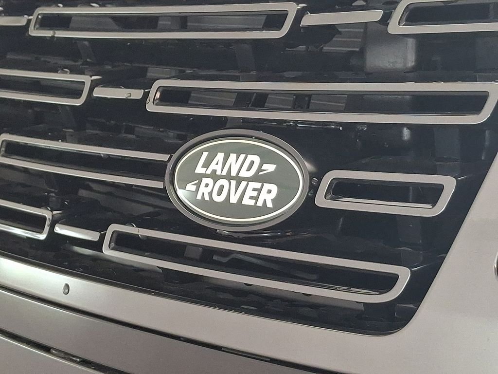 New 2026 Carpathian Grey Land Rover SE image 23