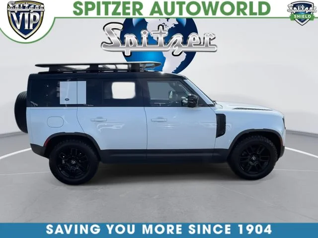 Used 2023 White Land Rover S image 2