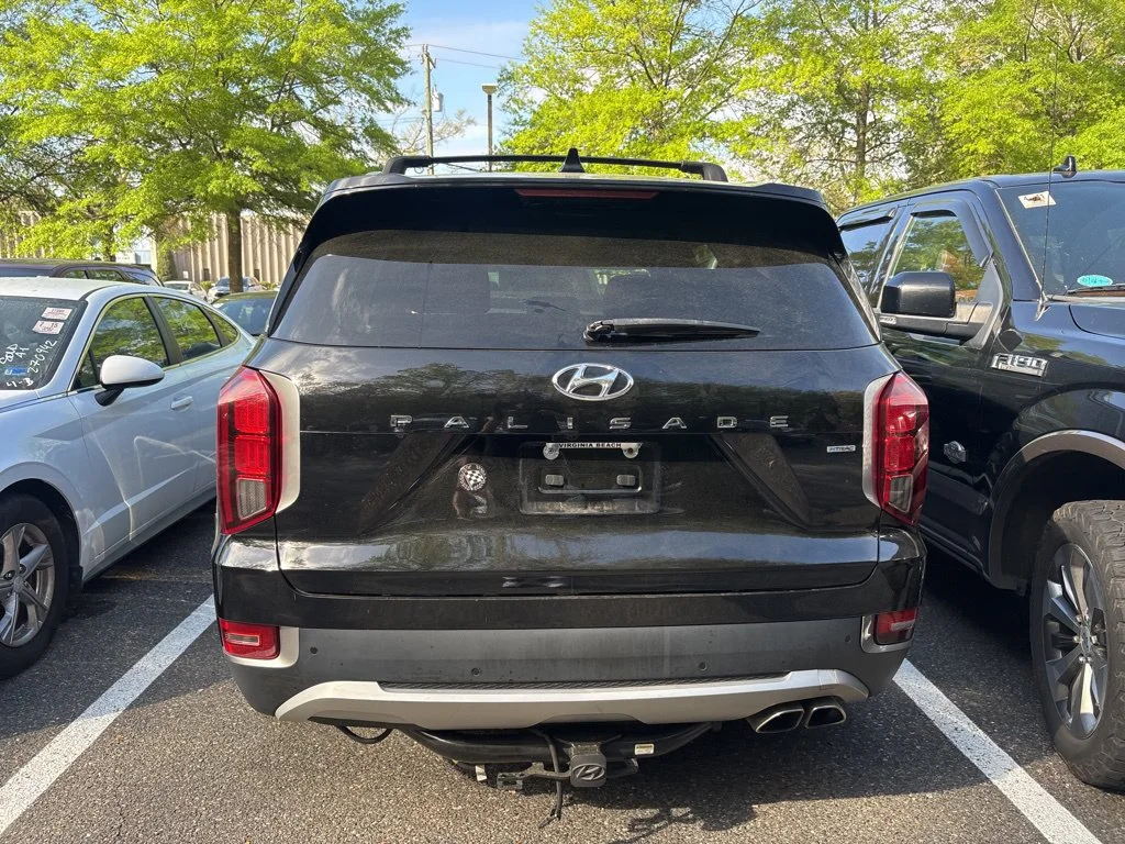 Used 2022 Black Hyundai SEL image 11