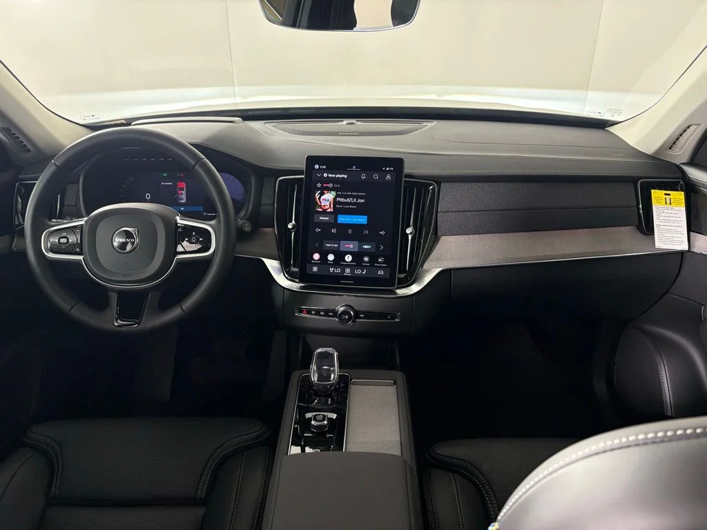 New 2026 Vapour Grey Volvo Ultra image 38