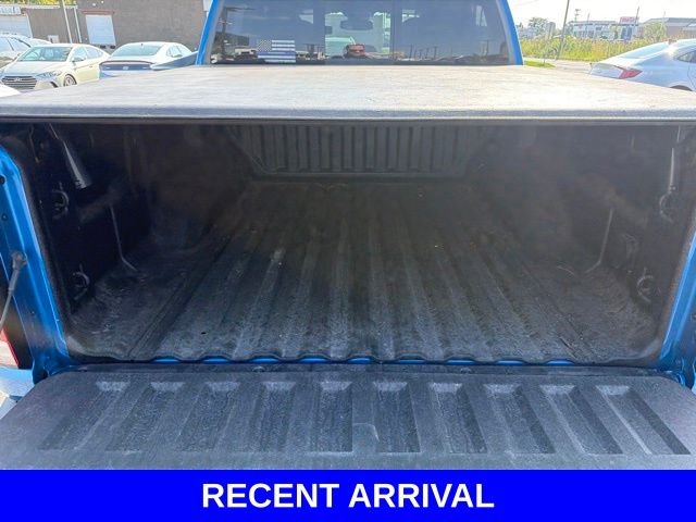 Used 2023 Blue Chevrolet Z71 image 41