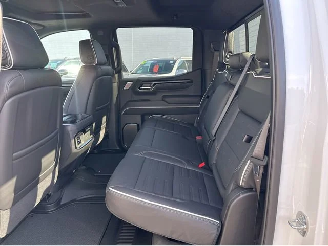 2026 GMC Sierra 1500 AT4X - Photo 16