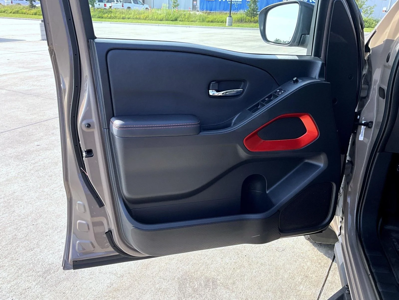 Used 2024 Beige Nissan PRO-4X image 10