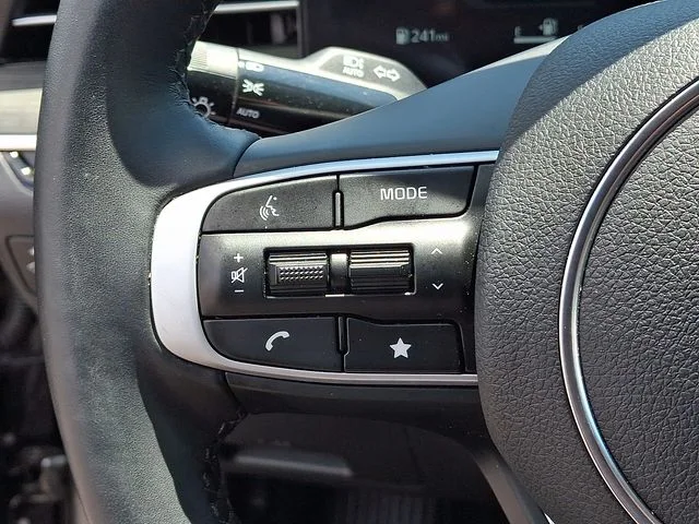 Used 2025 Gray Kia EX image 23
