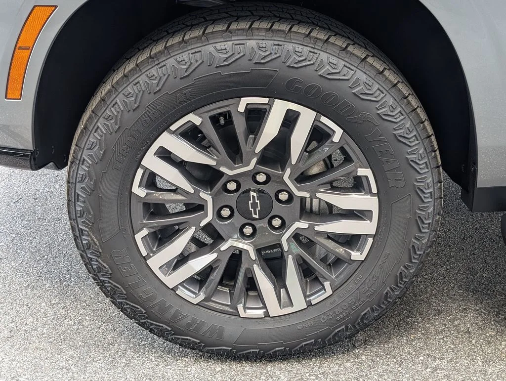 2026 Chevrolet Tahoe Z71 - Photo 11