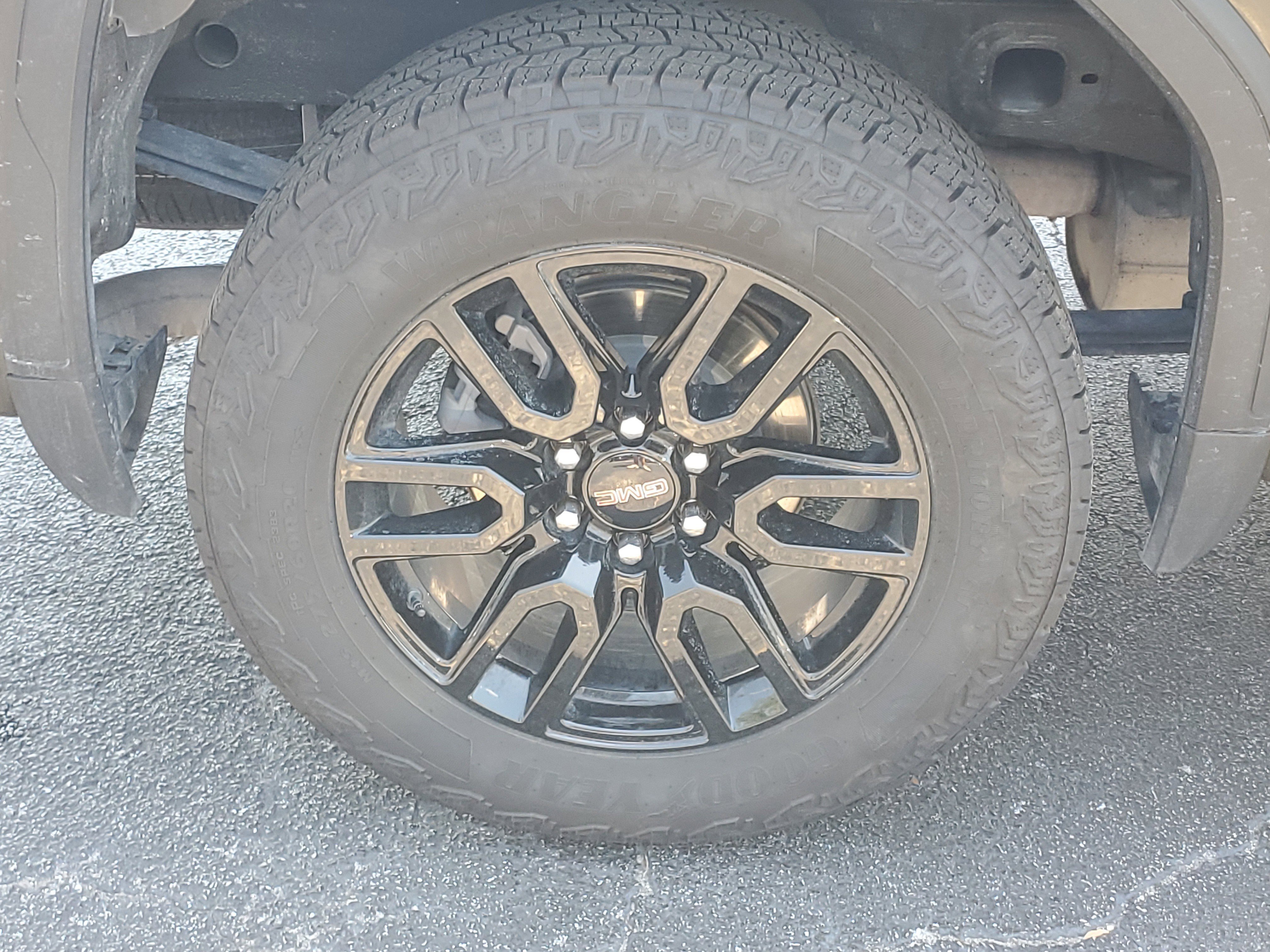 Used 2023 Deep Bronze Metallic GMC Elevation image 8