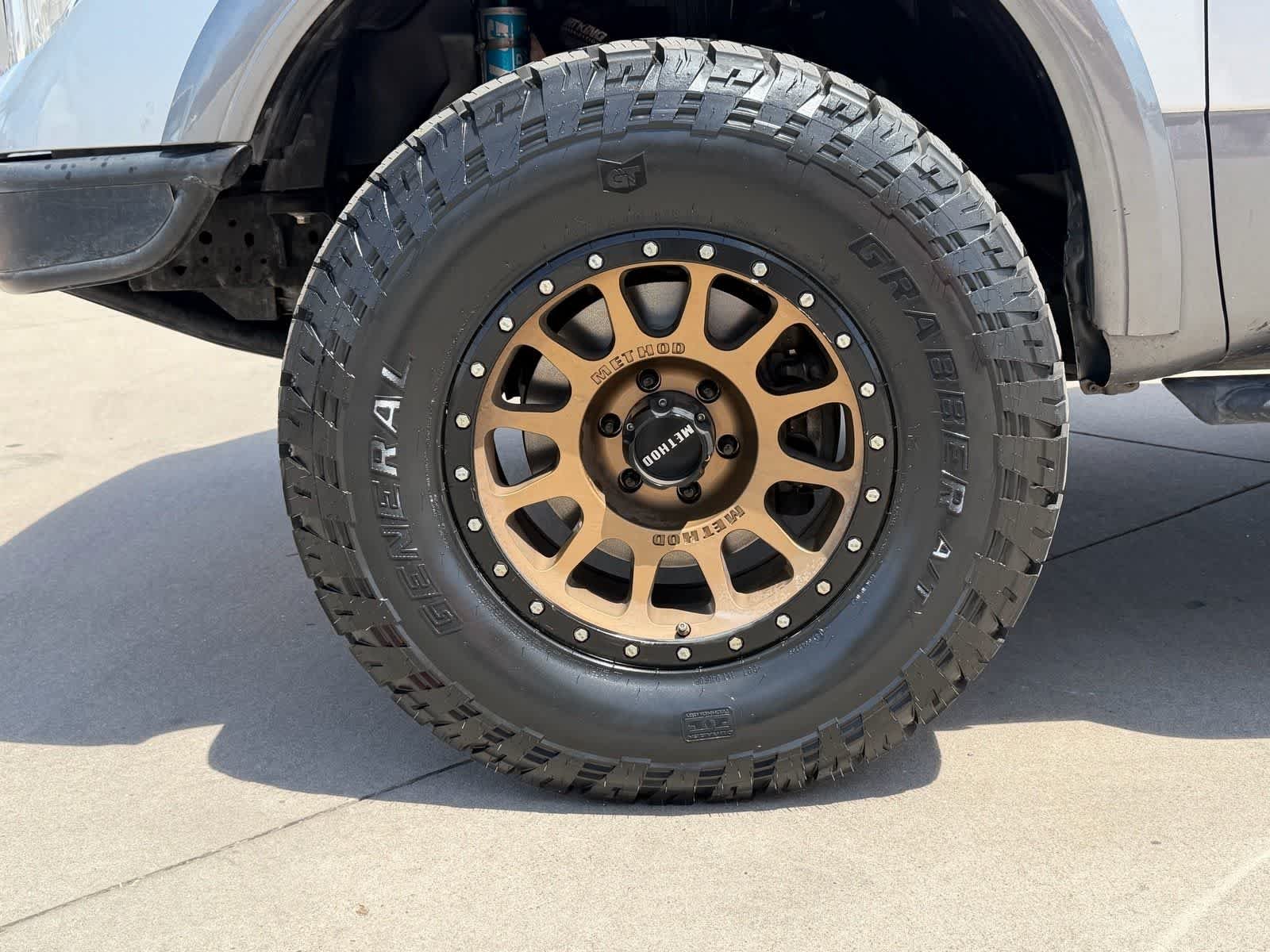 Used 2019 Brilliant Silver Metallic Nissan PRO-4X image 9