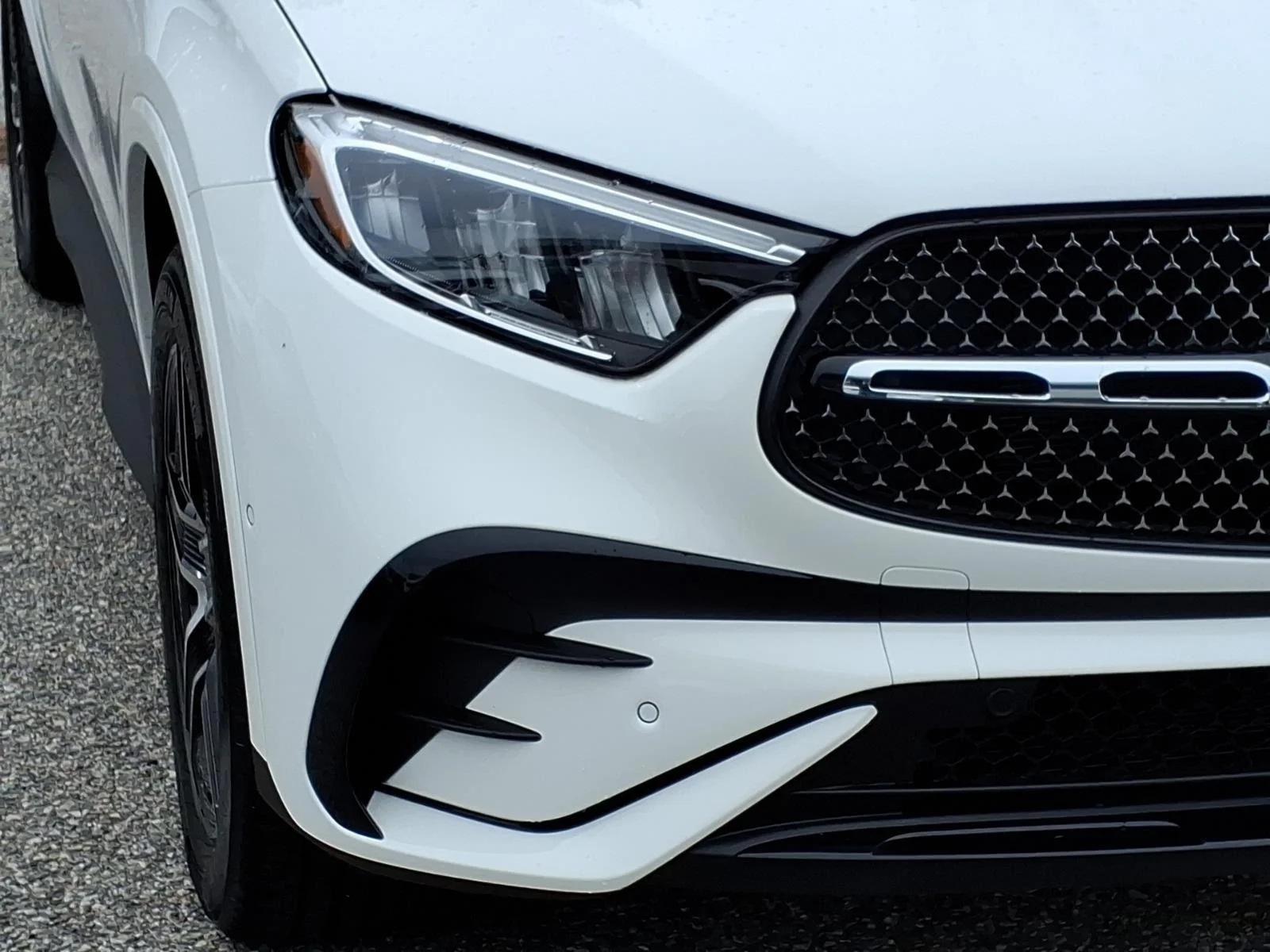 New 2026 WHITE Mercedes-Benz GLC 300 image 3