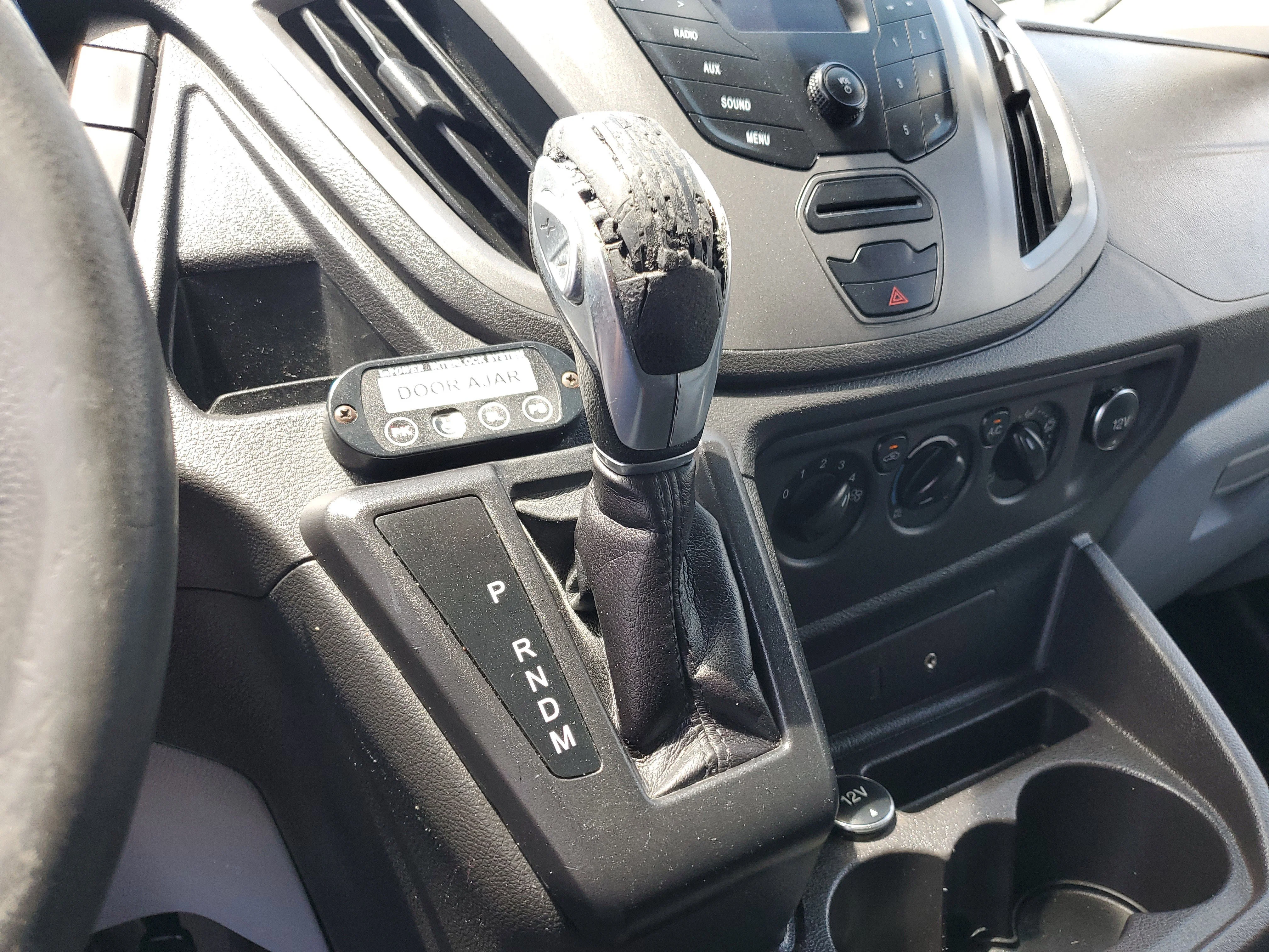 2015 Ford Transit XLT - Photo 21