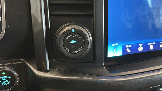 Used 2023 Oxford White Ford XLT image 28