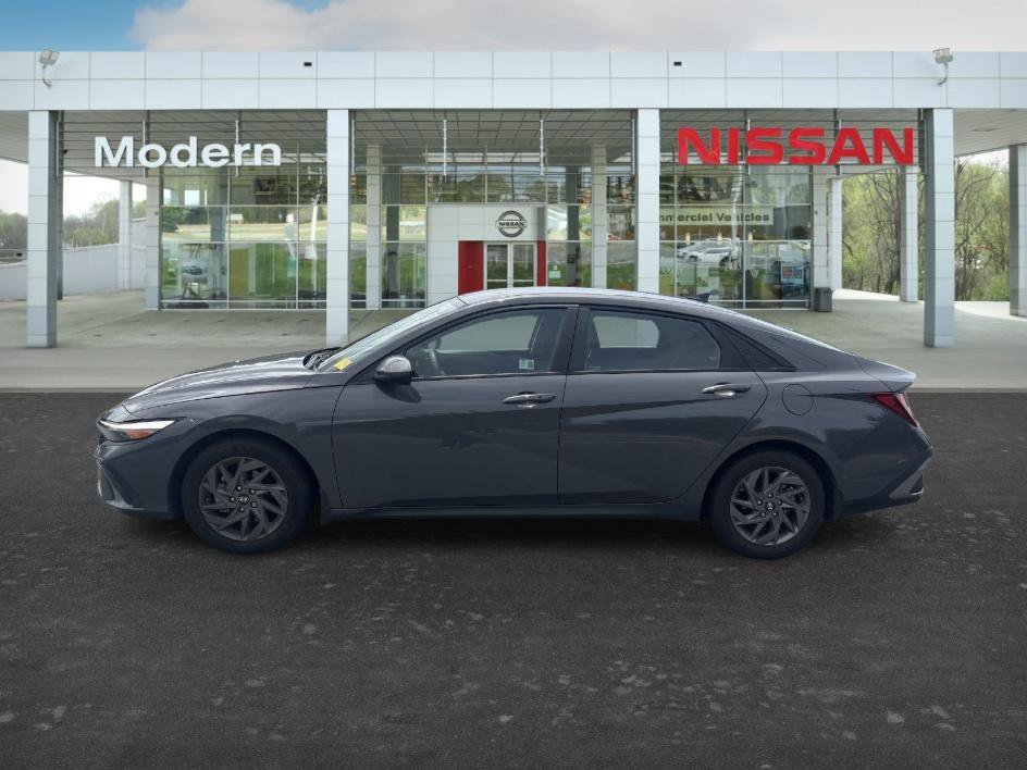 Used 2024 Ecotronic Gray Hyundai SEL image 2
