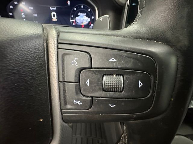 Used 2025 Silver GMC Denali image 23