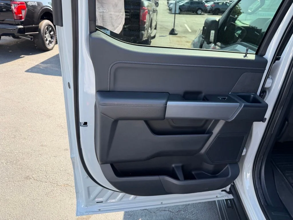 New 2026 Avalanche Ford XLT image 15
