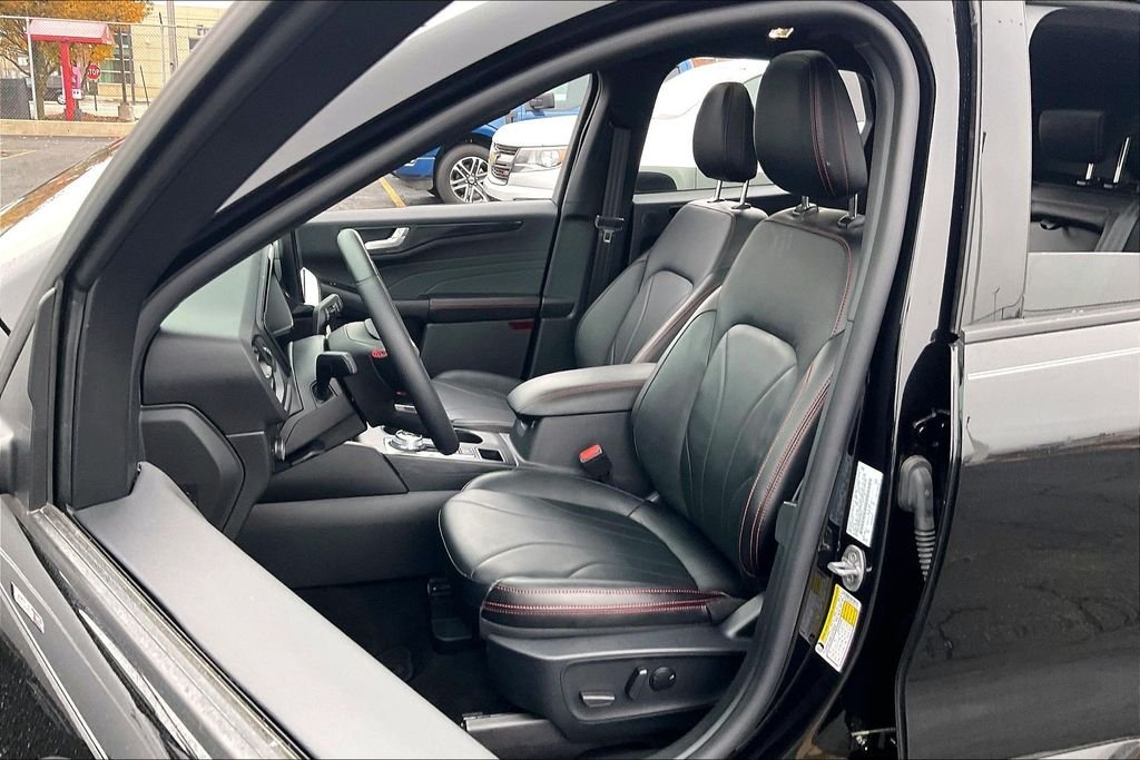 2025 Ford Escape Hybrid ST-Line Elite - Photo 11
