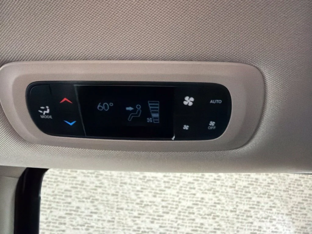 Used 2017 Velvet Red Pearlcoat Chrysler Touring L Plus image 22