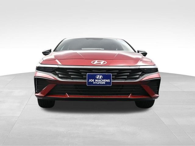 Certified Used 2025 Red Hyundai SEL Sport image 31