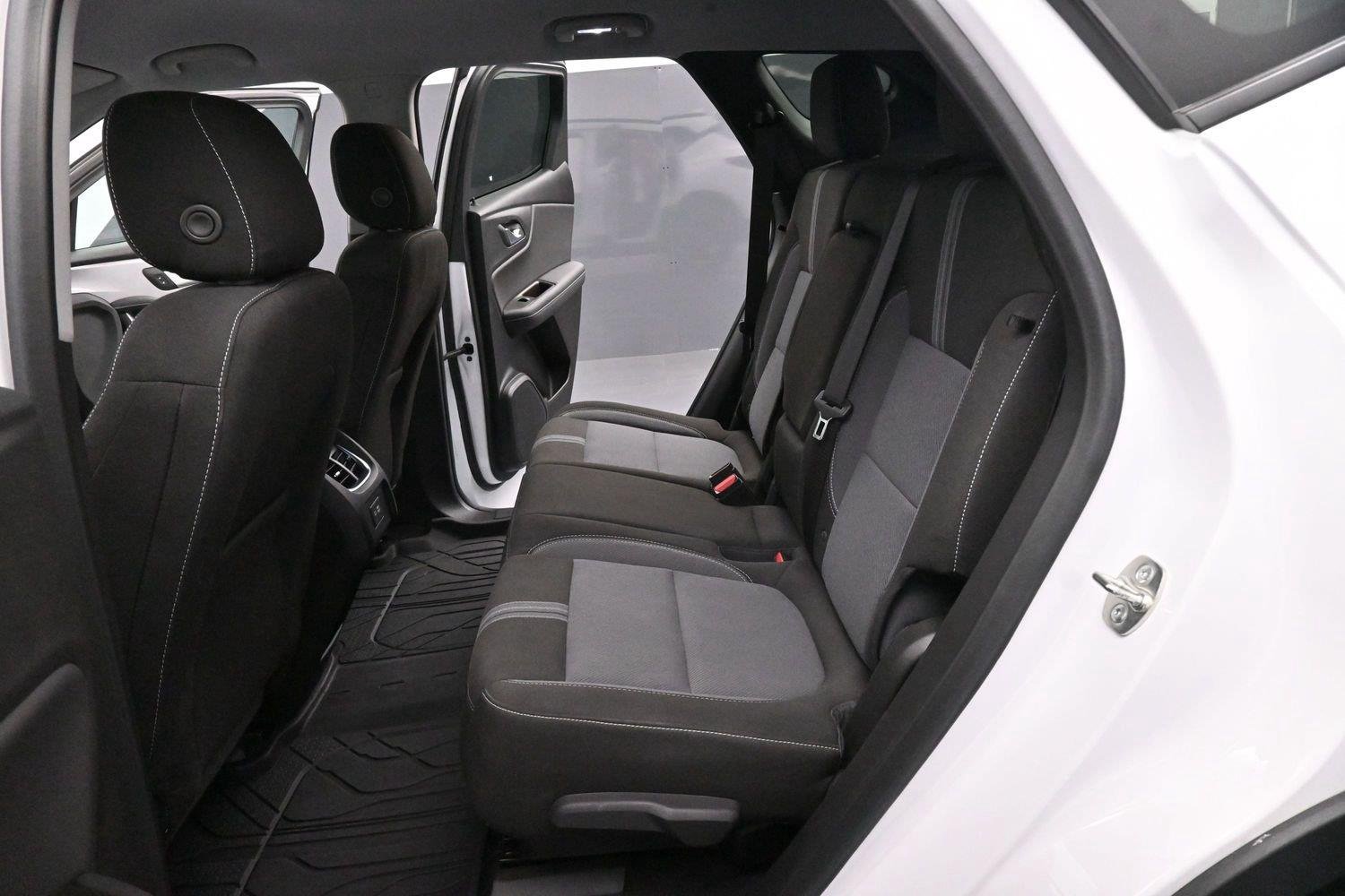 Used 2023 SUMMIT WHITE Chevrolet LT image 29