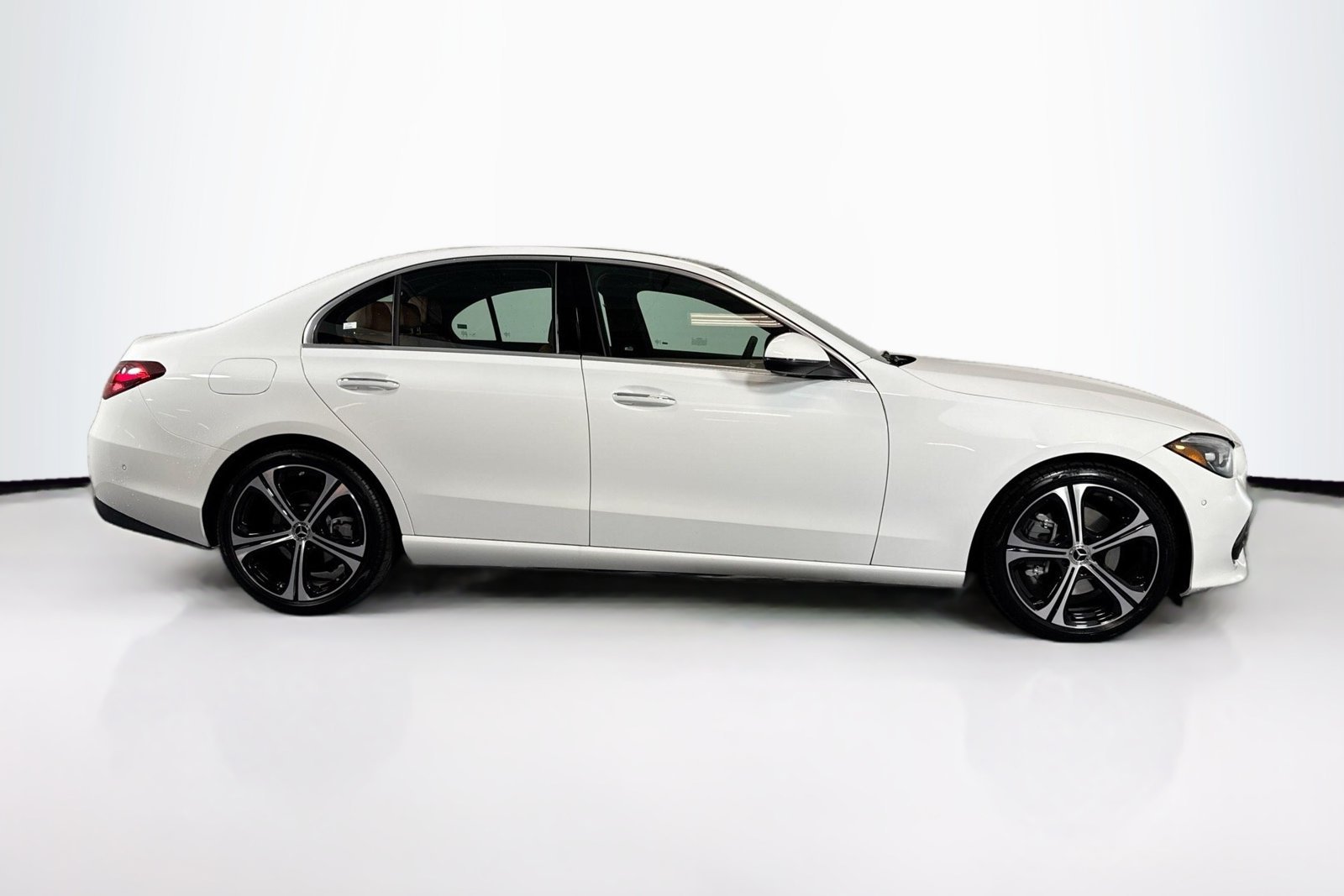 New 2026 Polar White Mercedes-Benz C 300 image 4