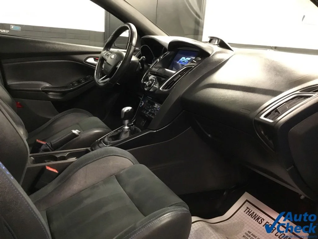 Used 2016 Blue Ford RS image 37