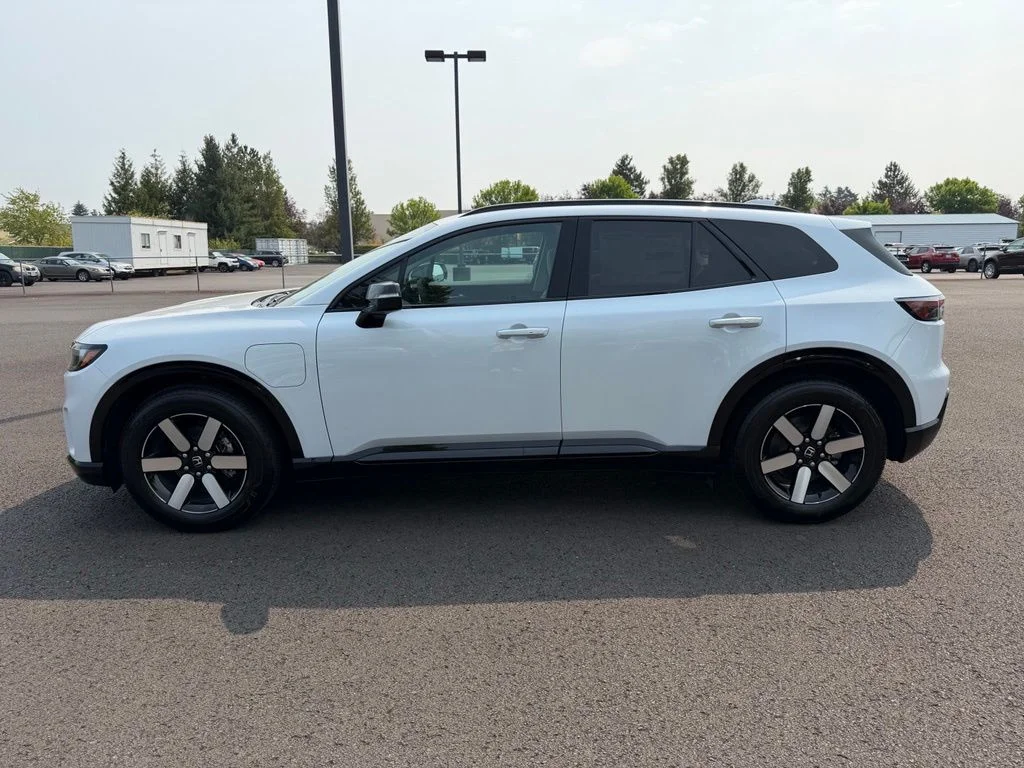 New 2026 Frostline White Pearl Honda Touring image 5