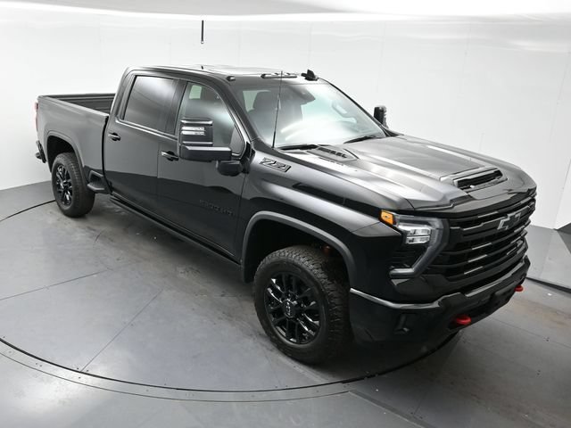 Used 2025 Black Chevrolet LTZ image 33