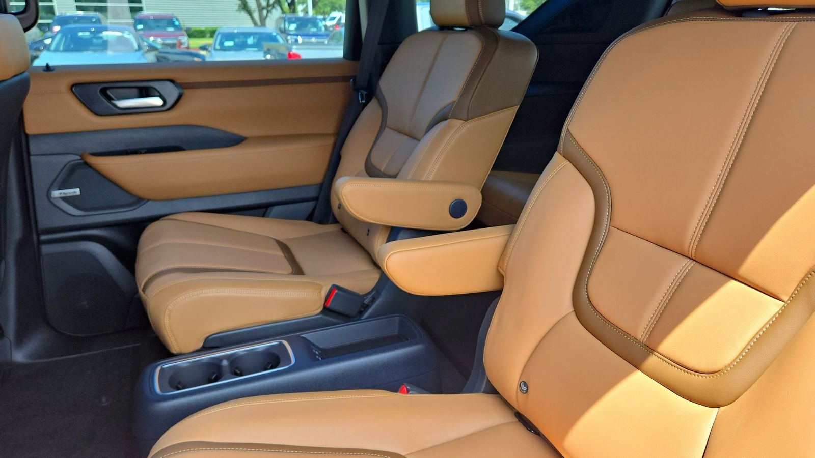 2026 Nissan Armada SL - Photo 18