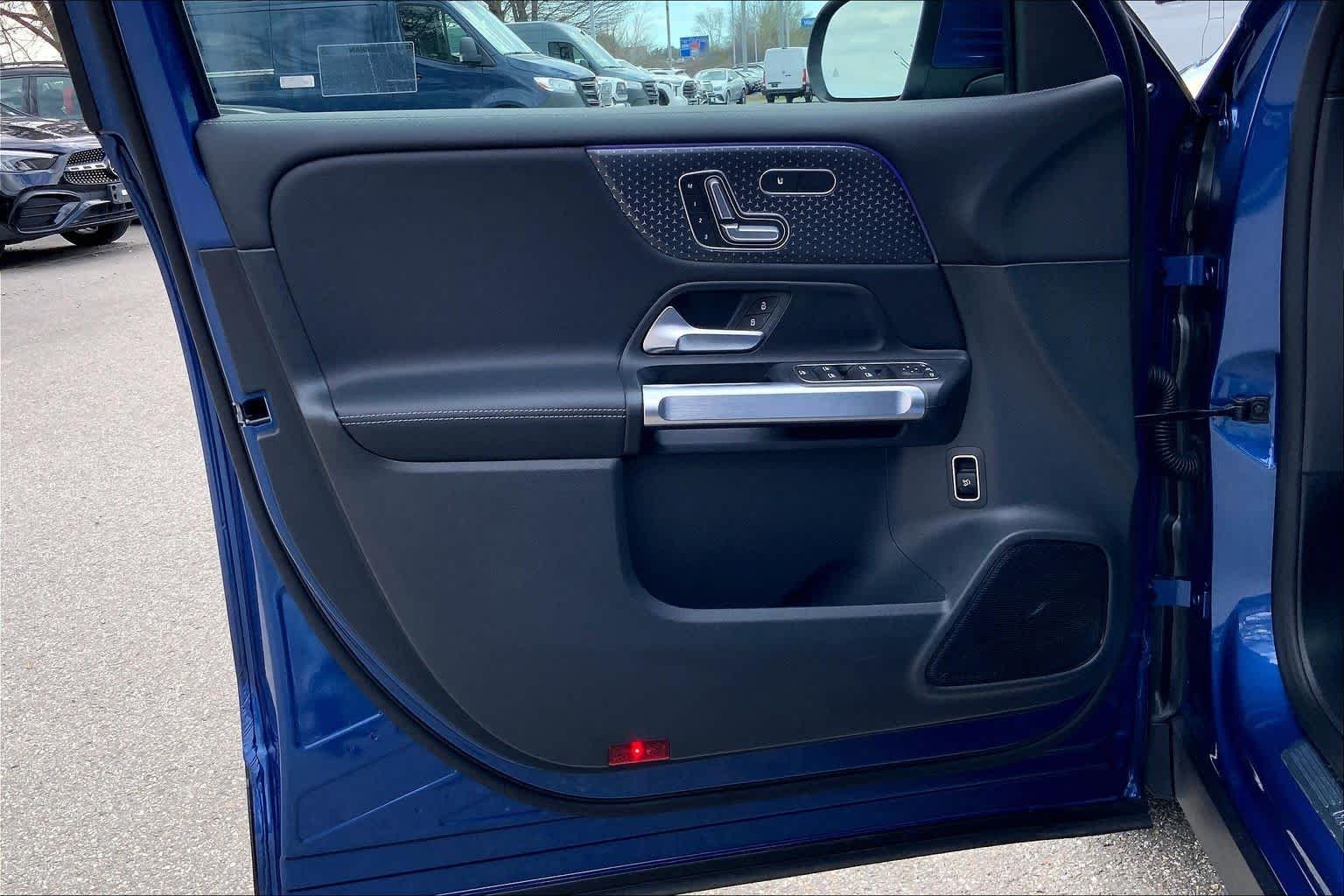 New 2026 Starling Blue Metallic Mercedes-Benz GLB 250 image 22