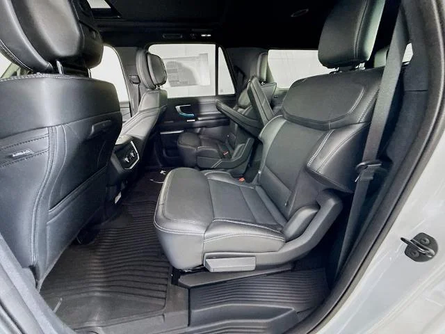 New 2026 Space Silver Metallic Ford MAX Platinum® image 61