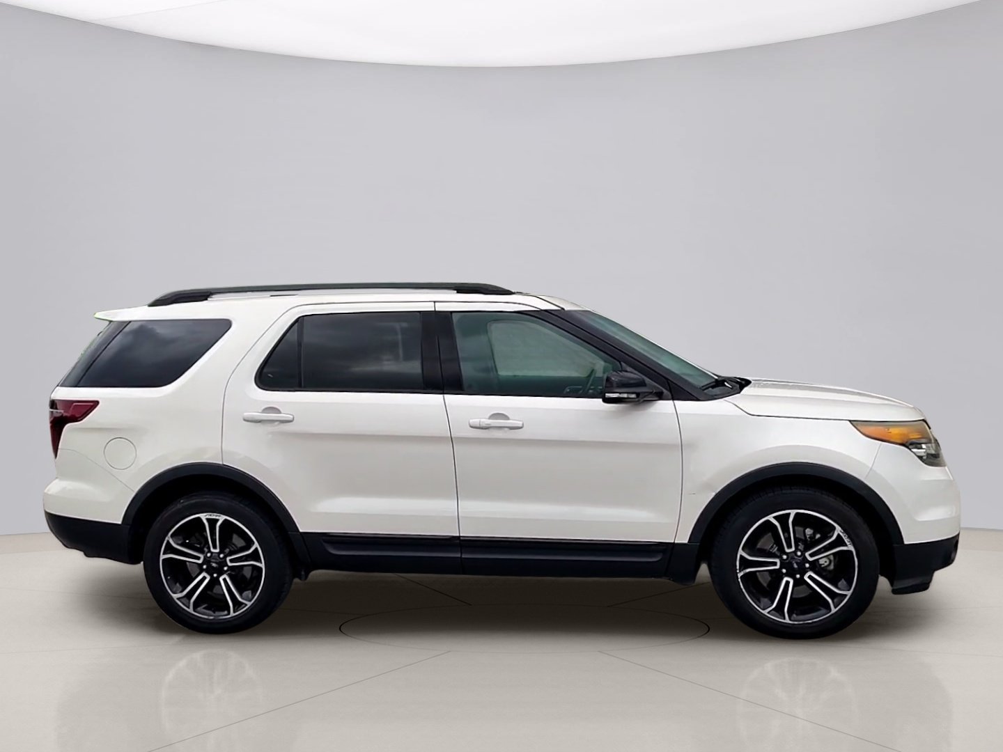 Used 2015 White Ford SPORT image 6