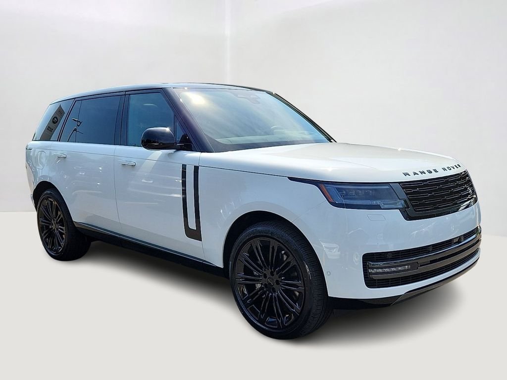 New 2026 Fuji White Land Rover SE image 2