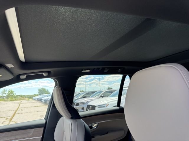 2026 Volvo XC90 Core - Photo 12