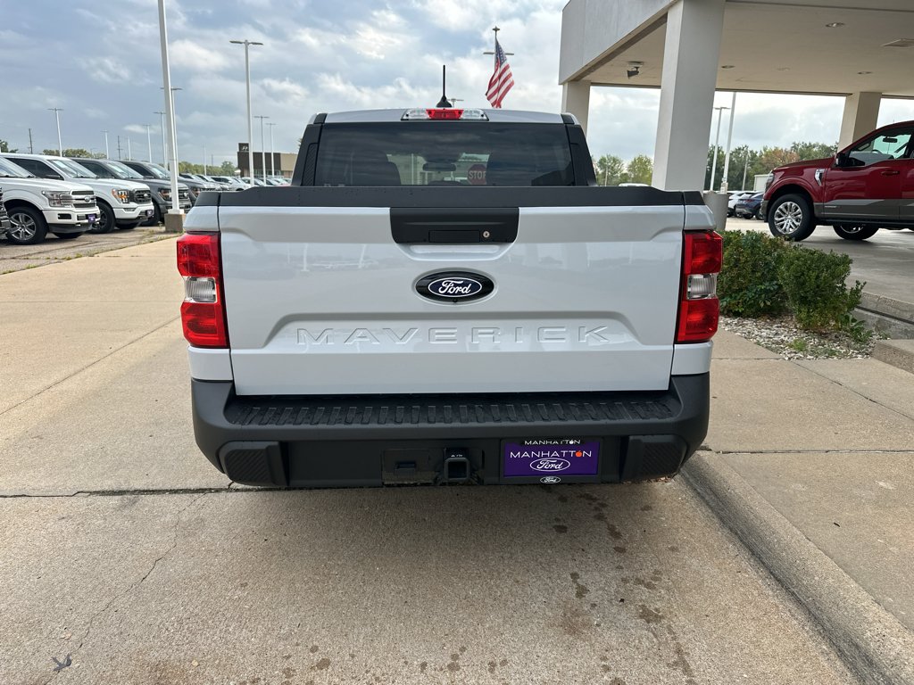 New 2026 Space White Metallic Ford XLT image 16