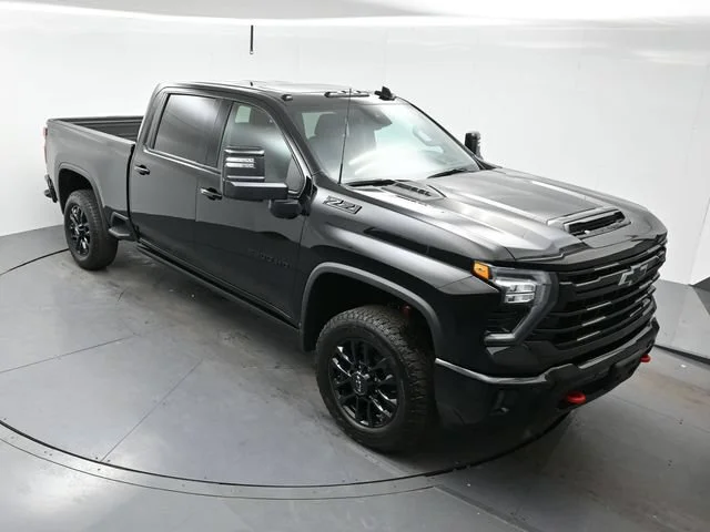 Used 2025 Black Chevrolet LTZ image 33