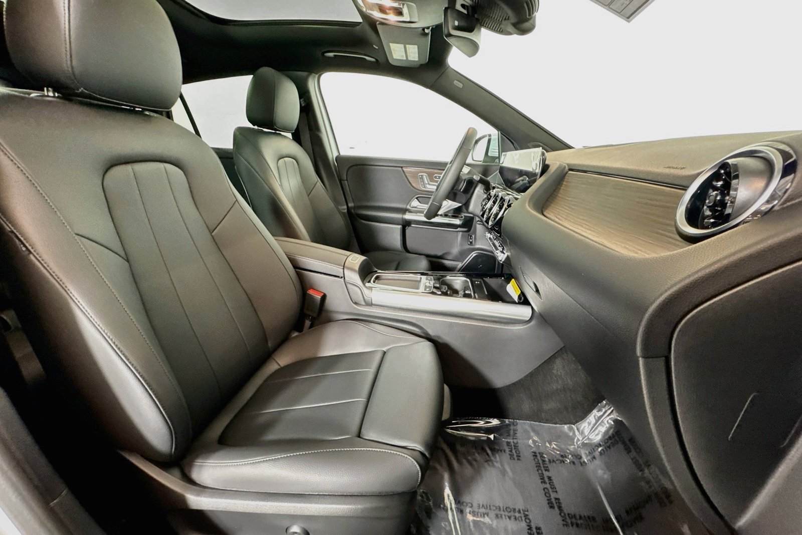 New 2026 Cirrus Silver Metallic Mercedes-Benz GLA 250 image 26