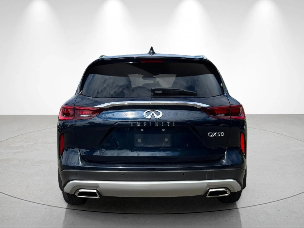 Certified Used 2023 Hermosa Blue INFINITI LUXE image 4