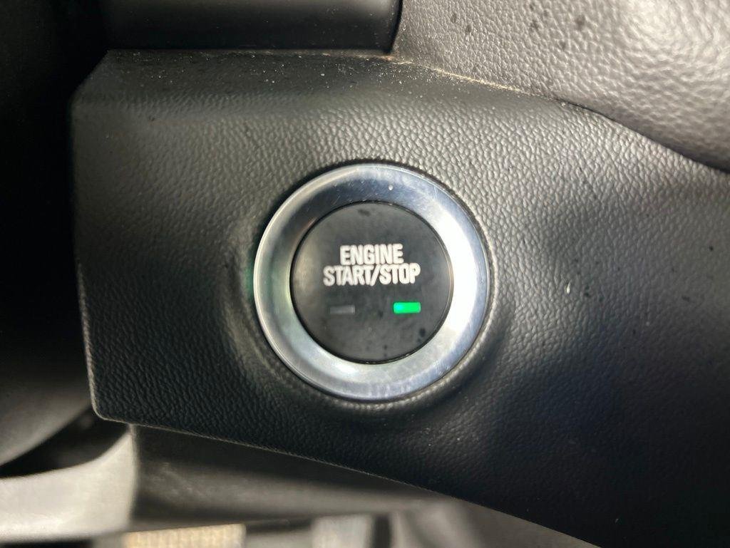 Used 2023 Summit White GMC SLE image 23
