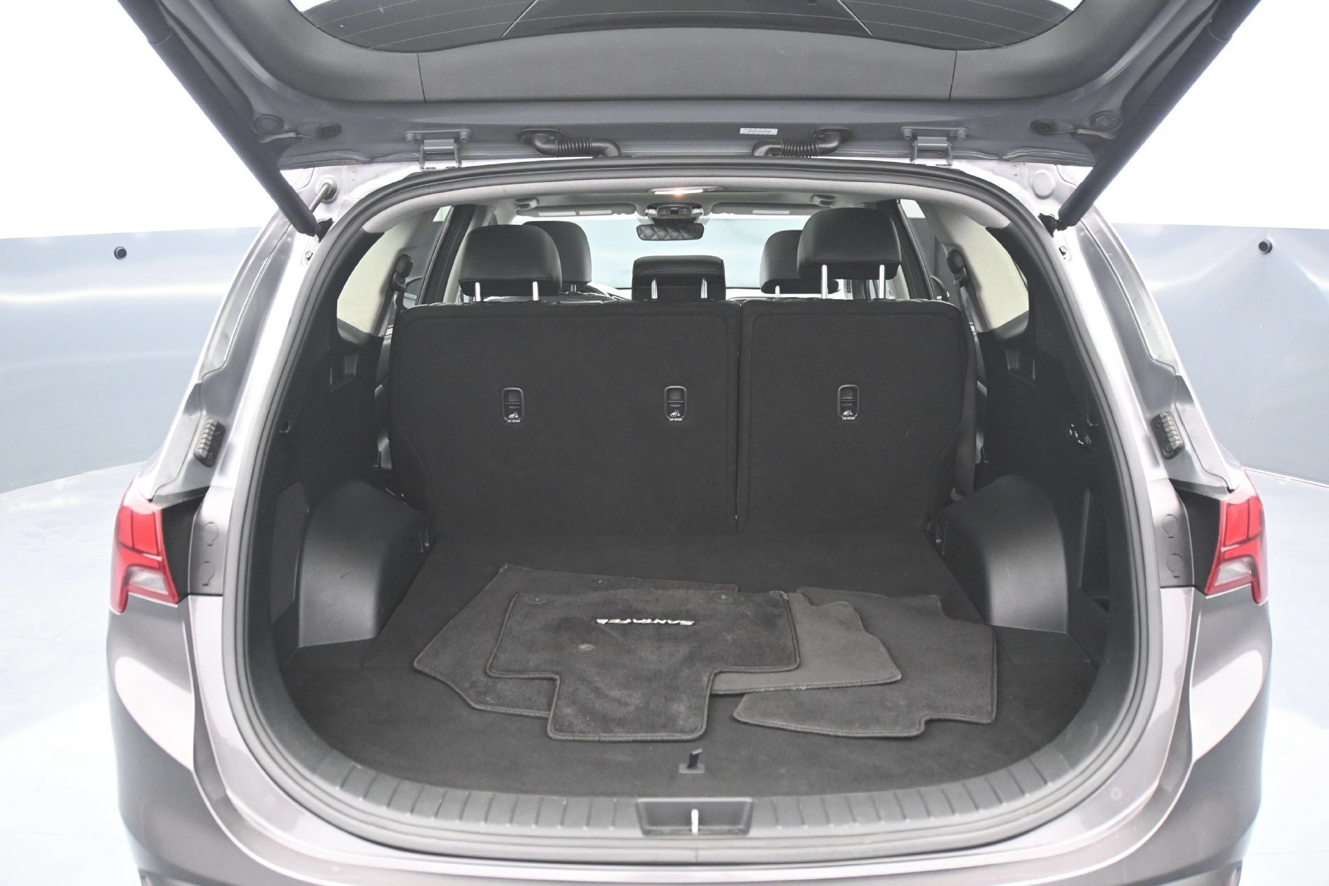 Used 2022 Portofino Gray Hyundai Limited AWD image 15