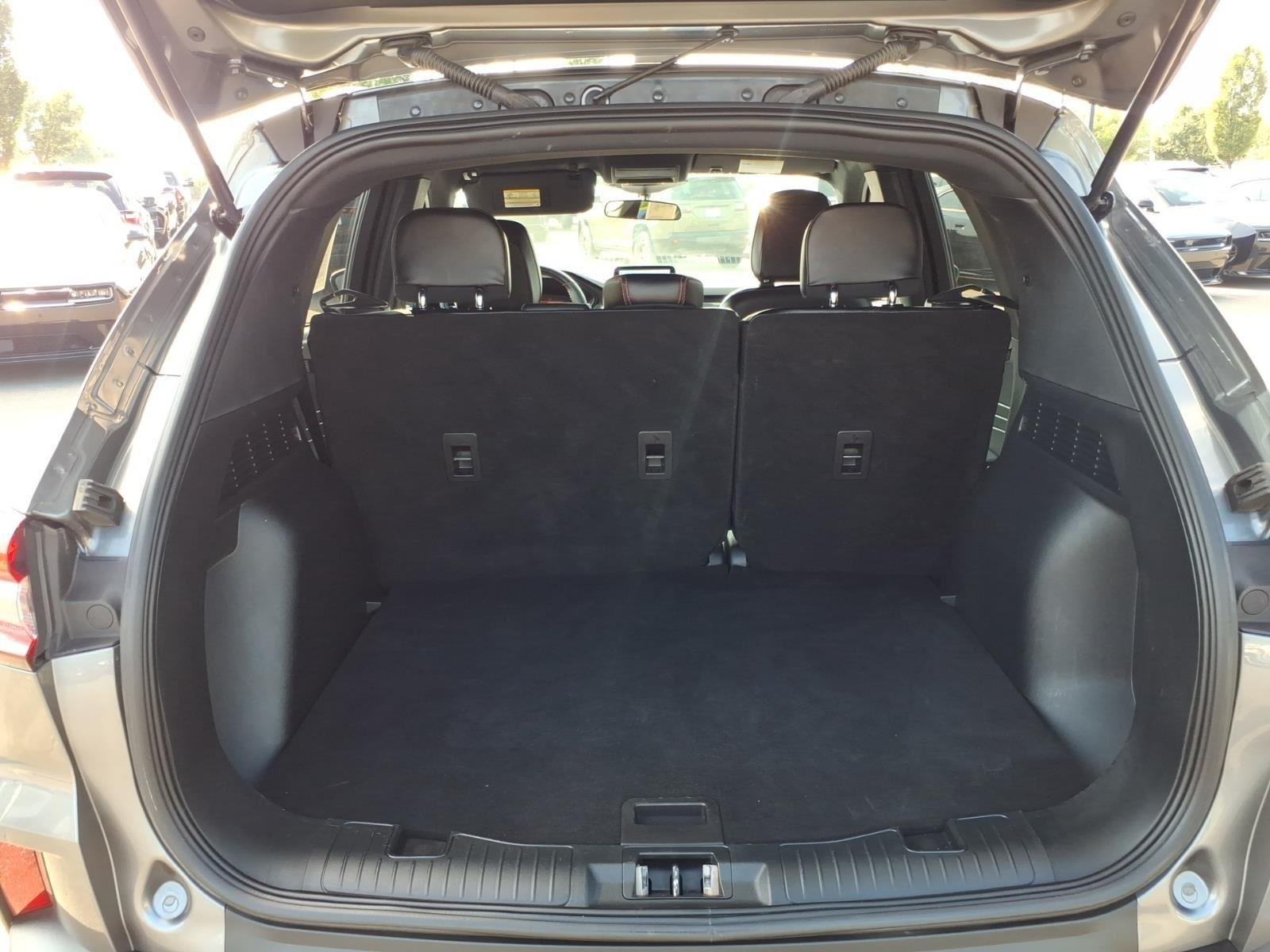 Used 2025 Carbonized Gray Ford ST-Line image 29