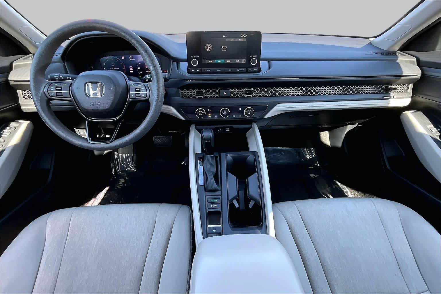 Used 2024 Platinum White Pearl Honda LX image 15